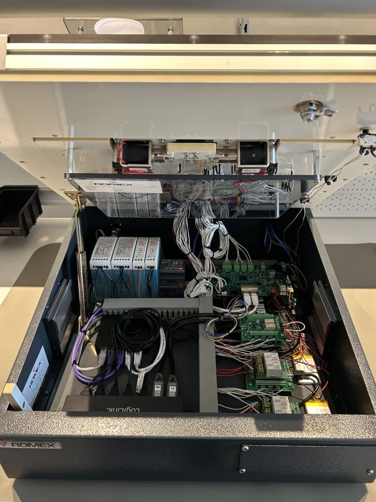 Sample SmartFixture integration